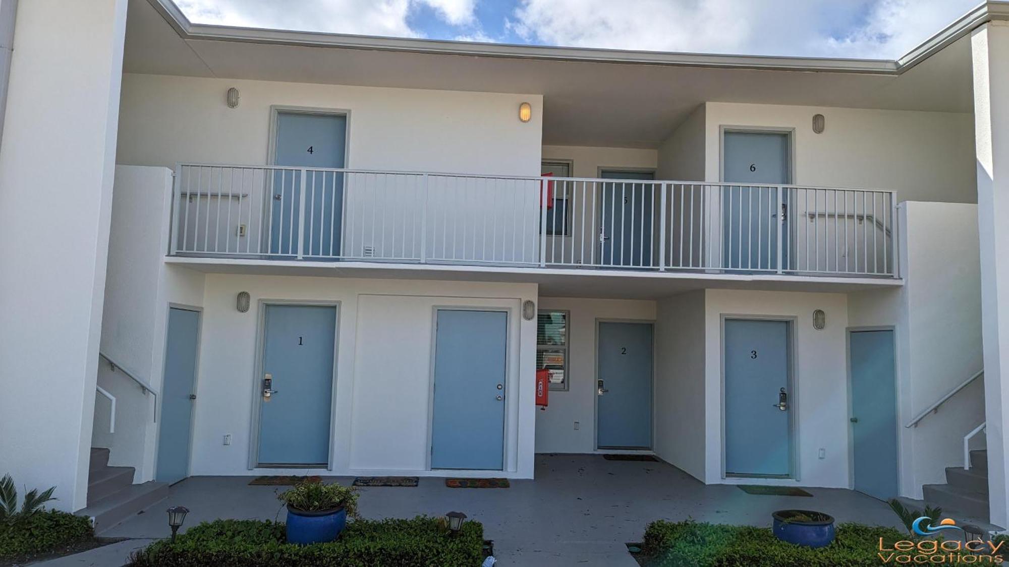 Is9-Cozy Upstairs Beachfront Condo - King Beds Fort Walton Beach Exterior photo